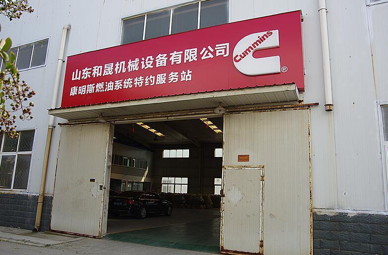北京欧曼汽车配件5261257/5289699正品缸体